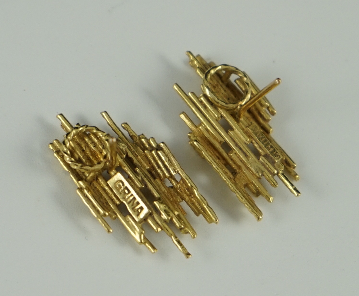 A pair of textured 18ct gold modernist earrings, by Andrew Grima